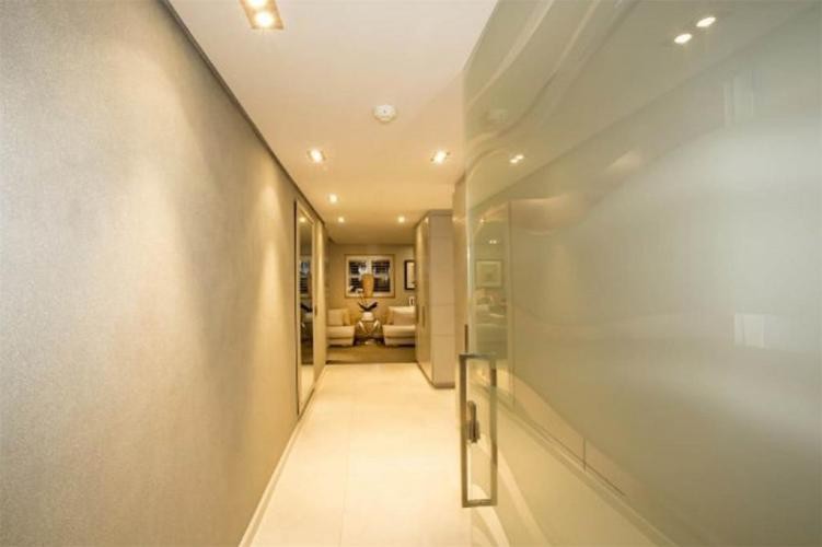 13copy322480417Standard