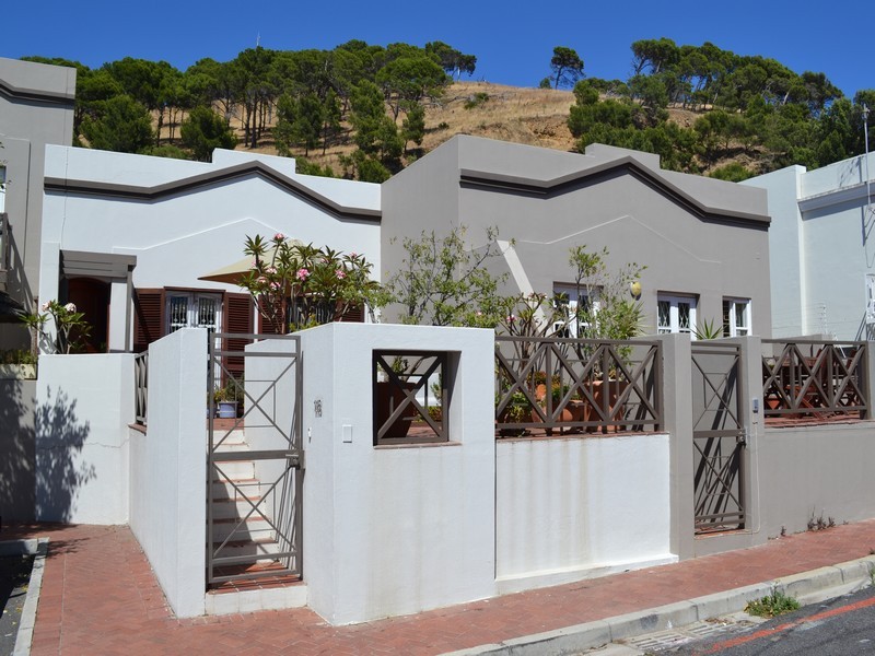 {F1587AFB-5C03-4CB8-941D-E33D45740BC5}