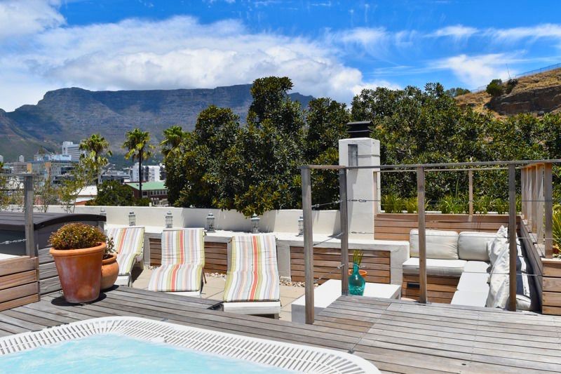 {9F5EBA80-EBE9-4653-858D-5771549F68EE}