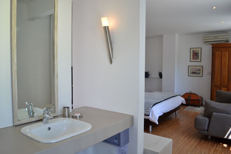 {FC85D441-11A0-403A-BAF9-216840E5E98F}