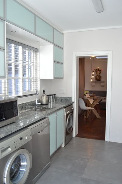 {64E35C5C-27CB-4DC1-94B1-3EB9D79EF657}