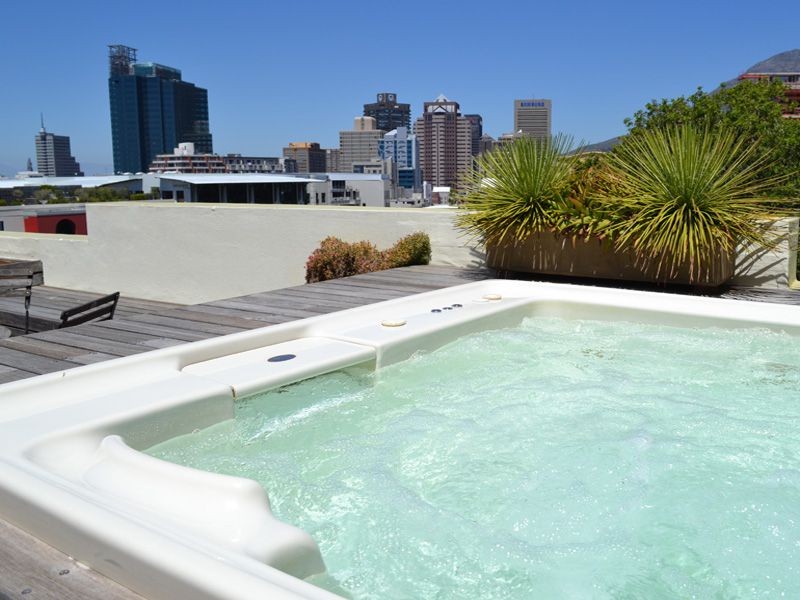 {0715895C-67EE-49CC-BAA1-349C34F0FC1D}