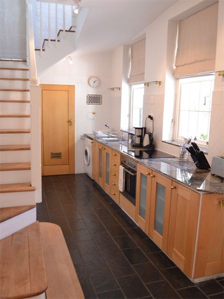 {366E4A25-2079-4F73-8805-622D82964FAA}