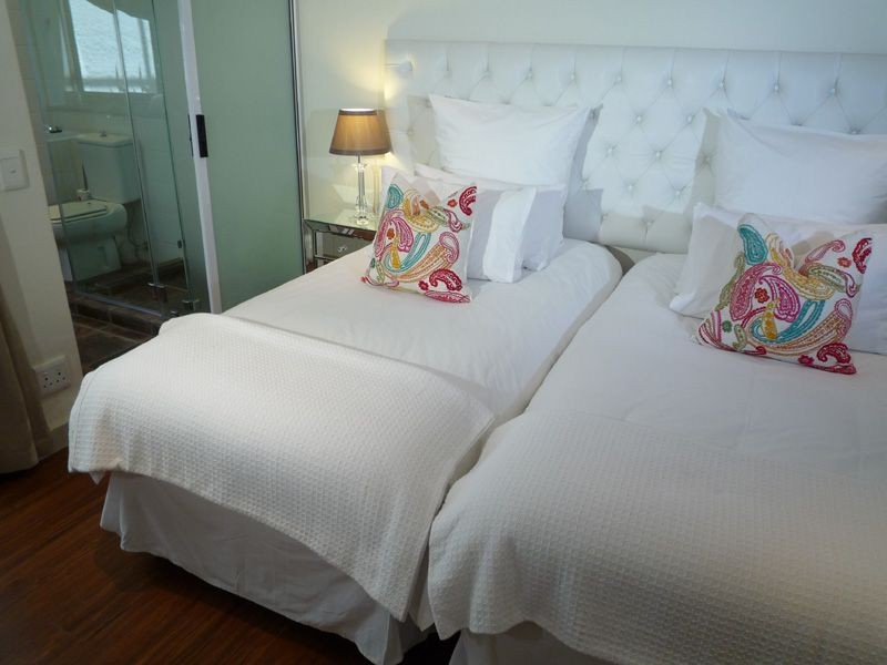 {732151B8-05EA-433A-AE25-9F8293358698}