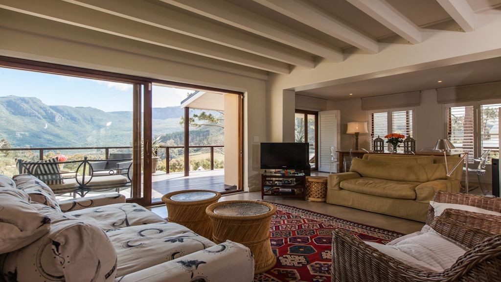 81826057-3447-4447-b9f4-2c8d2a6ab0db.c10