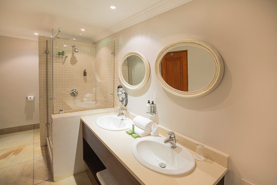 De-Zalze-Lodge-Luxury-Family-Suite-3-3