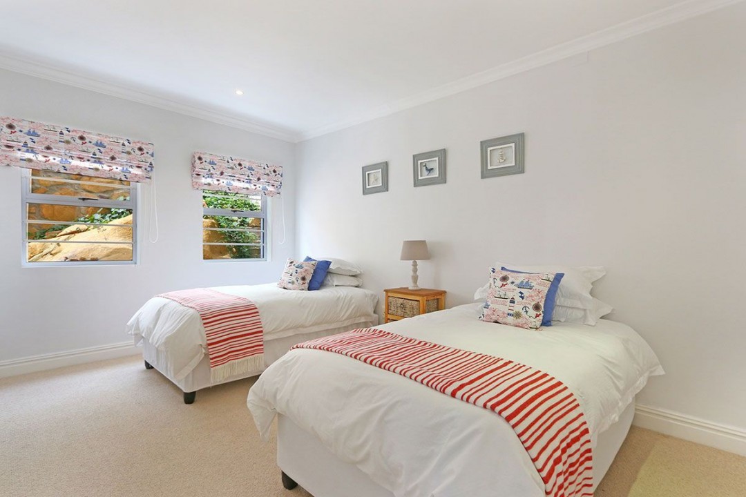 Simonstown-Self-Catering-Holiday-Accommodation-Sleeps-81