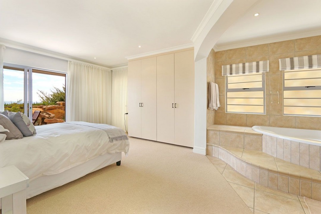 Simonstown-Self-Catering-Holiday-Accommodation-Sleeps-83