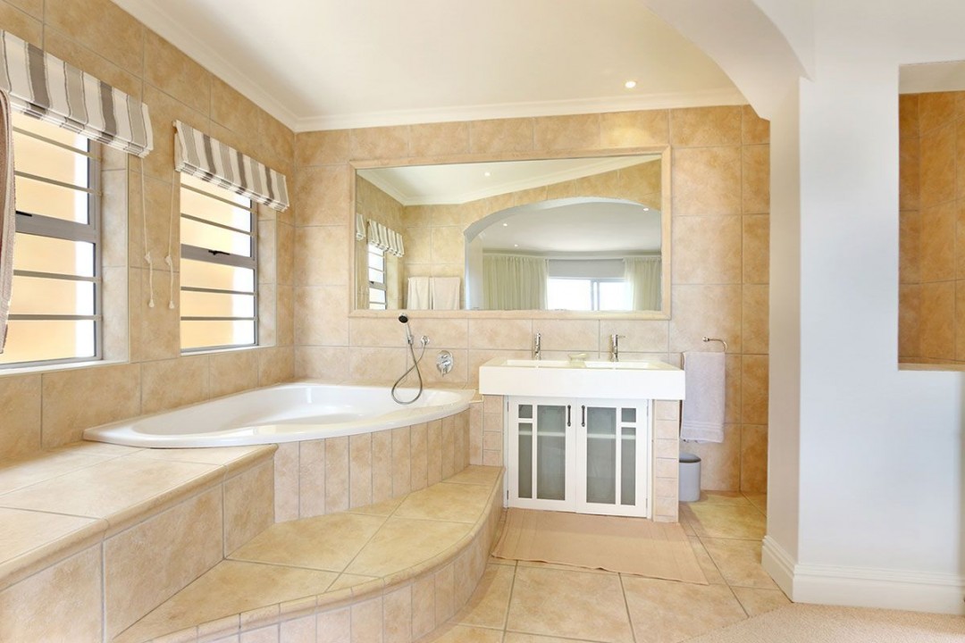 Simonstown-Self-Catering-Holiday-Accommodation-Sleeps-84