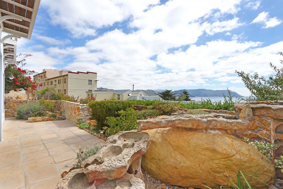 Simonstown-Self-Catering-Holiday-Accommodation-Sleeps-86
