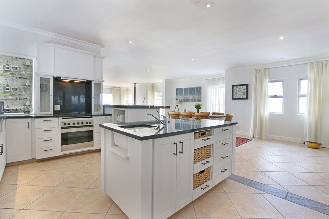 Simonstown-Self-Catering-Holiday-Accommodation-Sleeps-89