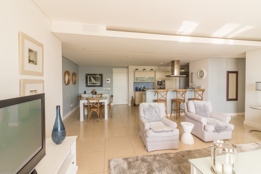 b028dba6-ed4e-4953-bd19-710672dc9aaa