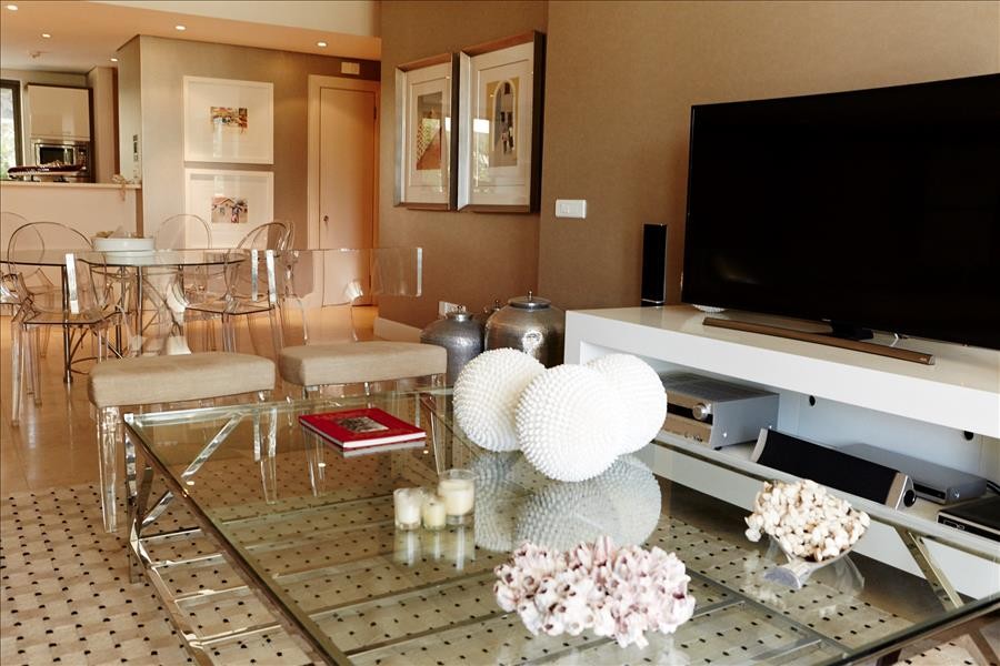 fb81429d-3135-49ec-a9f3-d204399eda47