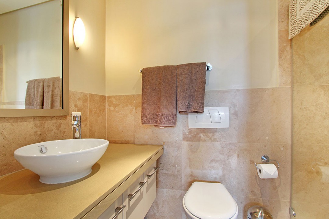 b4bee696-952b-4e66-b47c-236961a83ce0