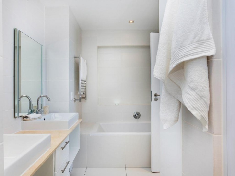 01d7dd81-080f-4ee0-a8e9-adc5df535bba