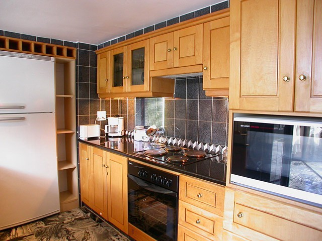 suite3kitchen102-lrg