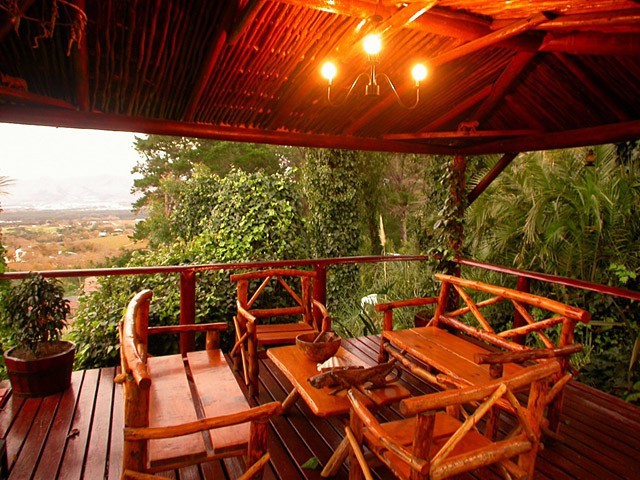 1-suite2balcony22-lrg