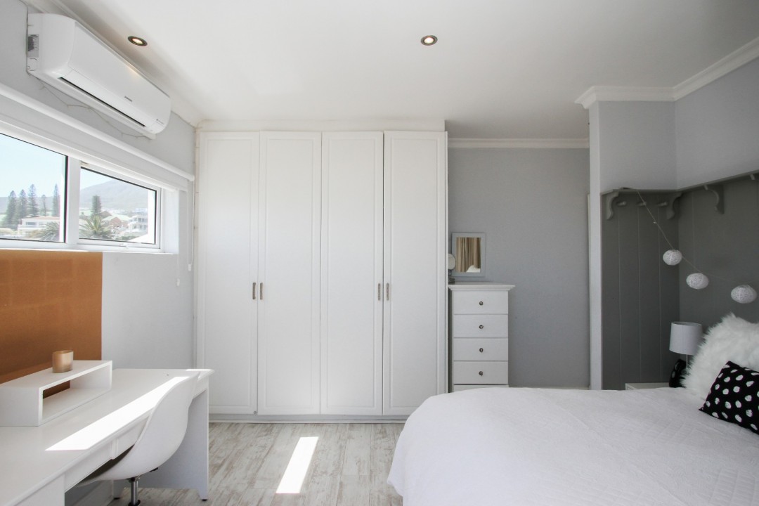 78 Camps Bay Drive, Bakoven-55