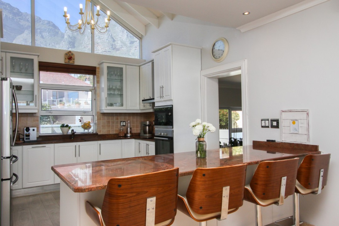 78 Camps Bay Drive, Bakoven-95