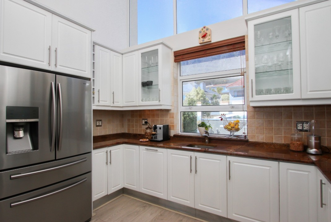 78 Camps Bay Drive, Bakoven-97