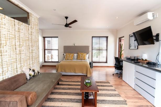 PORTRAIT-408-8bf3bb90bec9d2cc28e6c3945c24e3133c807ae21c6bc58eb7fae94ef88a24a8