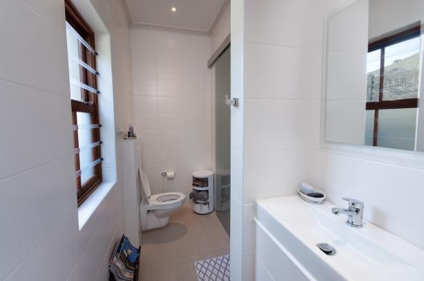 PORTRAIT-408-bb963cdbce38b8382b50c598a51e849068b36b03c520fbf38e6fdfc0a74bf768