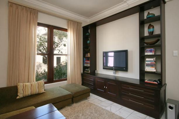 PORTRAIT-408-2221eefc3f4aa09cbff7f900432b92816572e776a550123f85e626b1868ee341