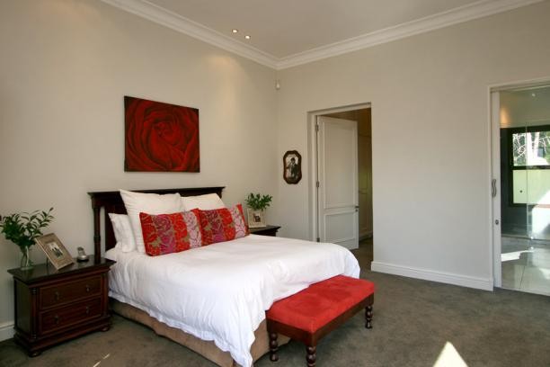 PORTRAIT-408-2fb34ed61ff72b8885df74553ab1d1f58f1396762e54d23dc0f1e8f15ececee6