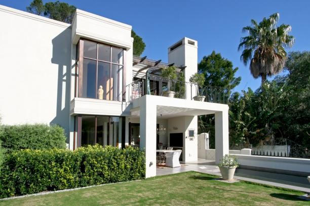 PORTRAIT-408-5954d20cb01cd074bd8579ba9a6b2e120c6db06ee5257049488ce5b7dee2f6af