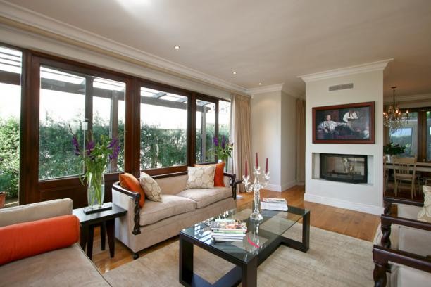 PORTRAIT-408-b5a6e96d01fb32faf8482faf2c0ee8b04f3ba00b7bcfc17c44c0c8b3581a5a72