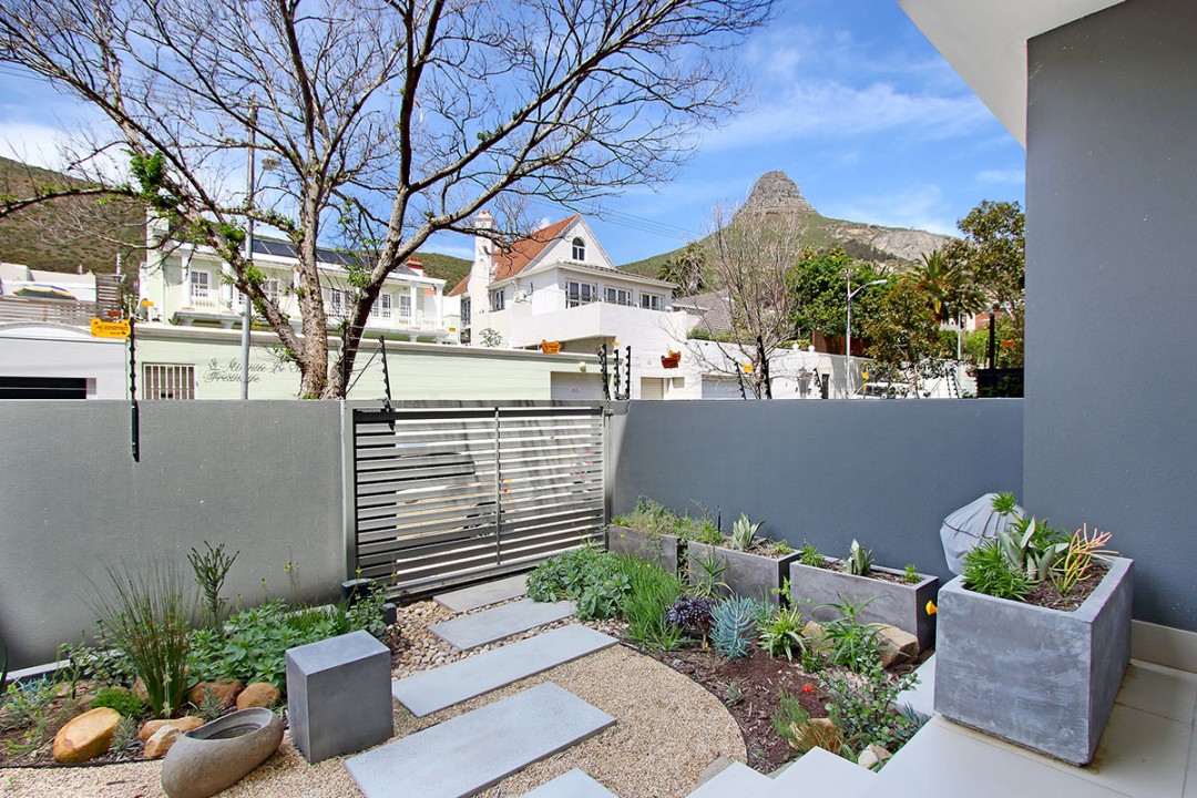 totalstay-address-102-16