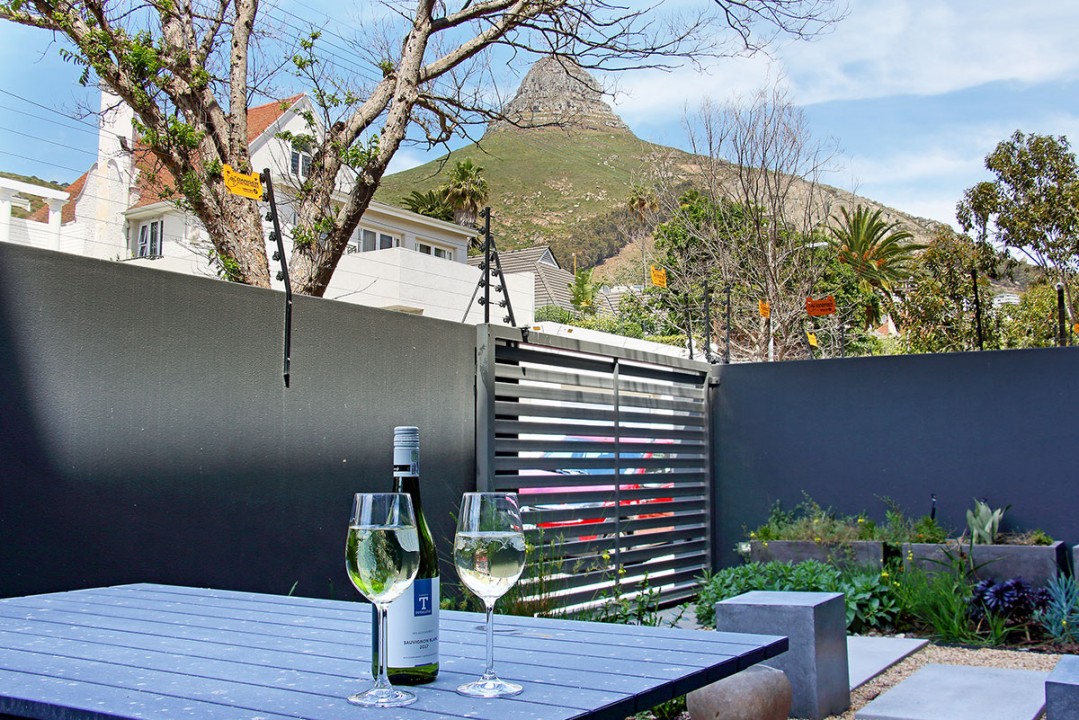 totalstay-address-102-18