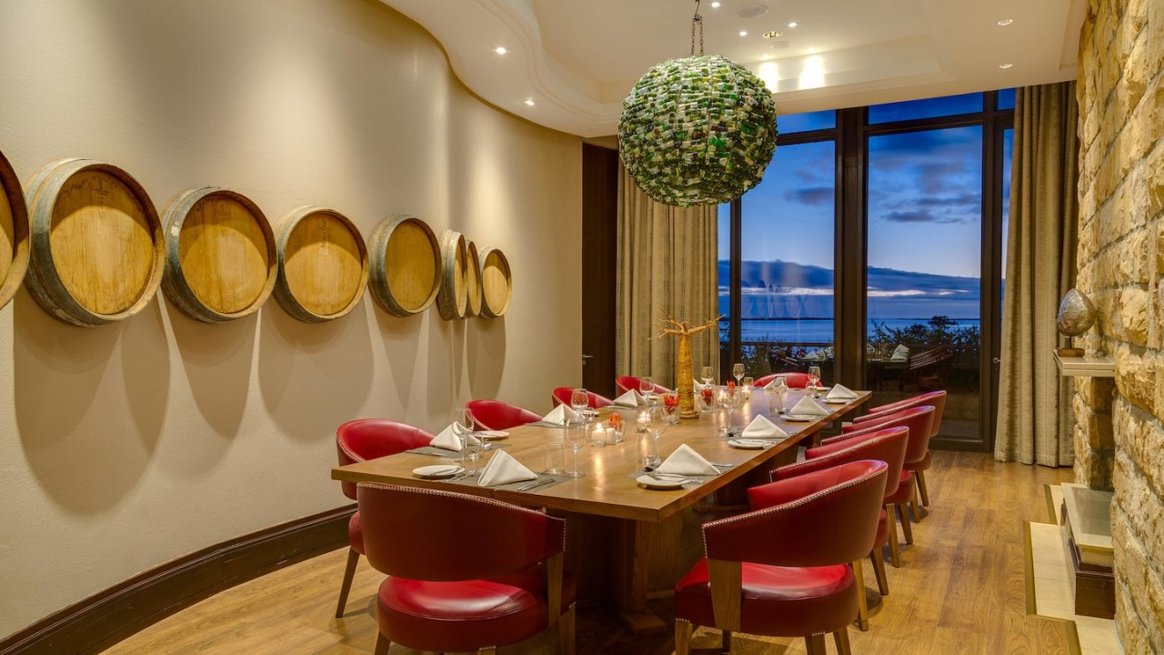 cptak-dining-0053-hor-wide