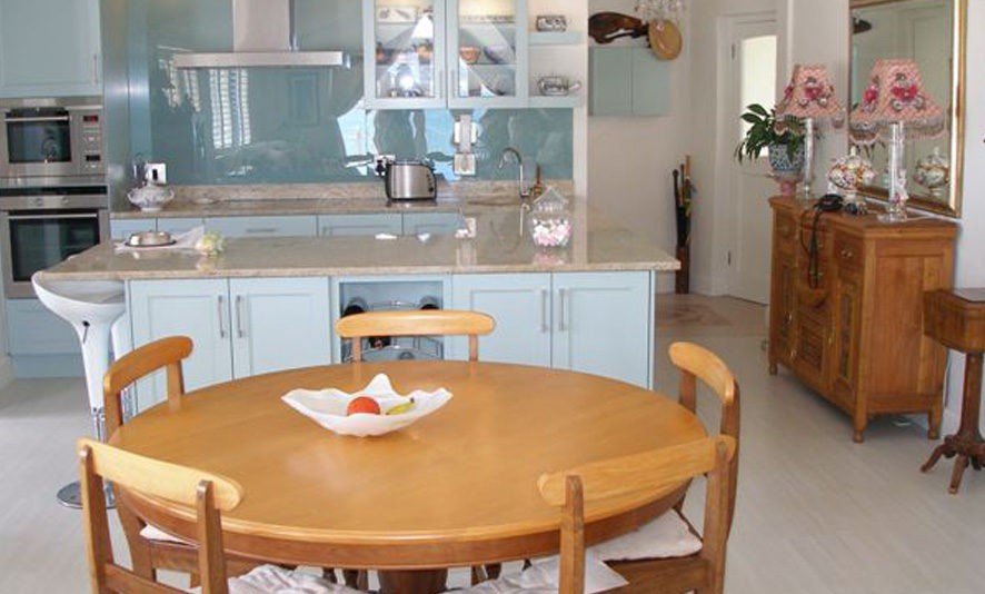 46-dining-and-kitchen-886x534