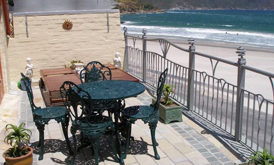 46-front-balcony1-886x534