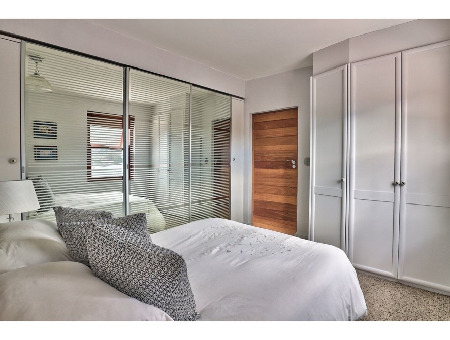 HFLcN_GQ.jpeg-886x670