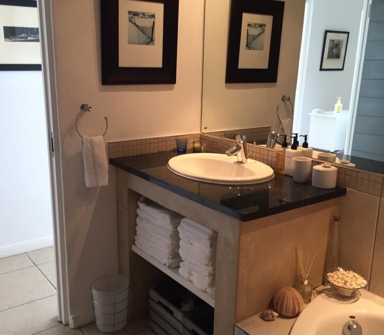 PHOTO-2018-10-17-16-18-14-768x670