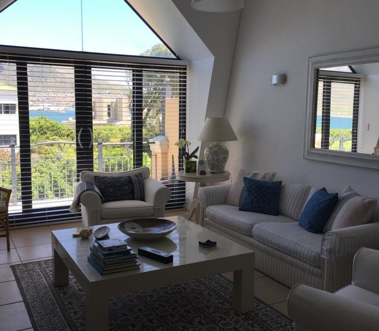 PHOTO-2018-10-17-16-18-27-768x670