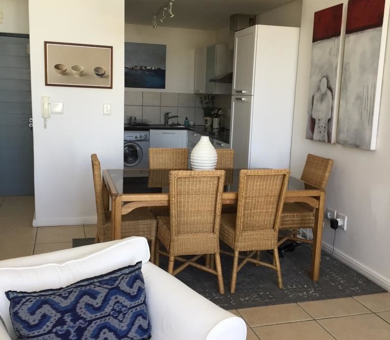 PHOTO-2018-10-17-16-18-54-768x670