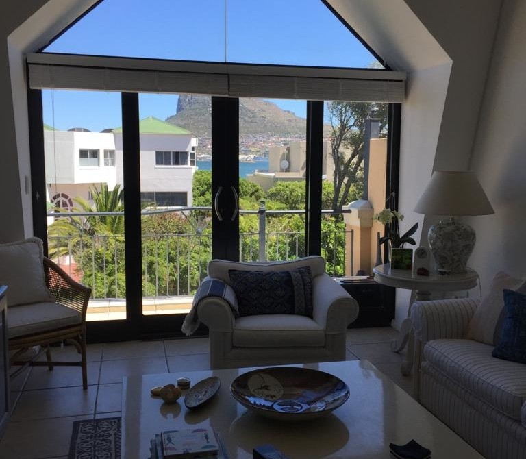 PHOTO-2018-10-17-16-20-24-768x670