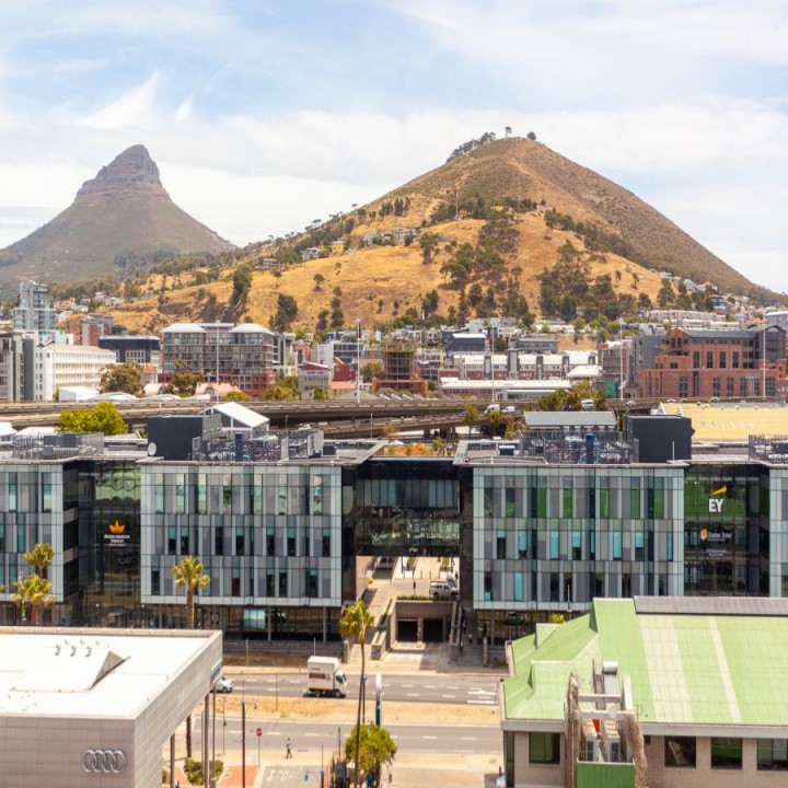 802 The Yacht Club-24