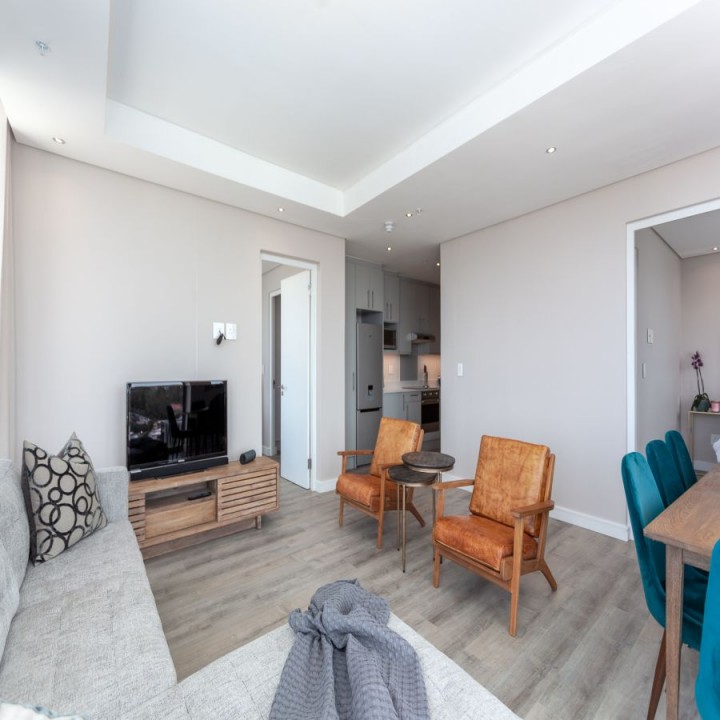 802 The Yacht Club-3