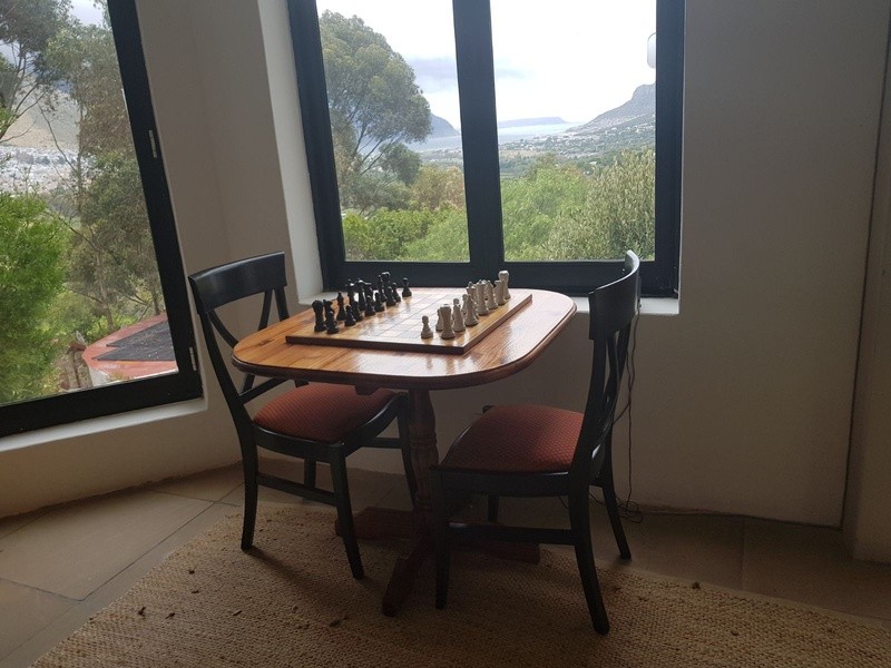 a410985a0caaf7e6de28541eeac4bb01