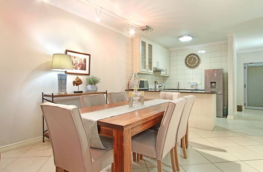 26798_1539610992-8942892099_9