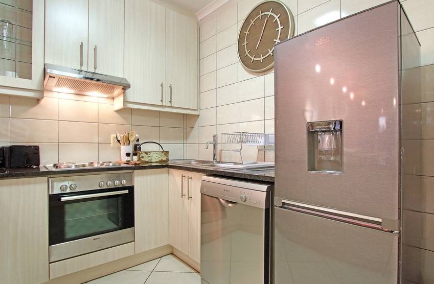 26798_1539611001-4742393968_11