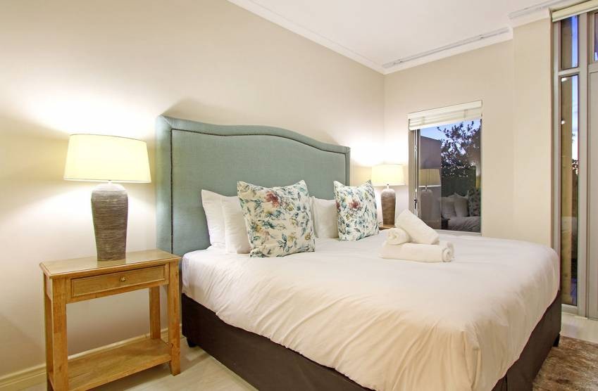 26798_1539611013-77602756_14