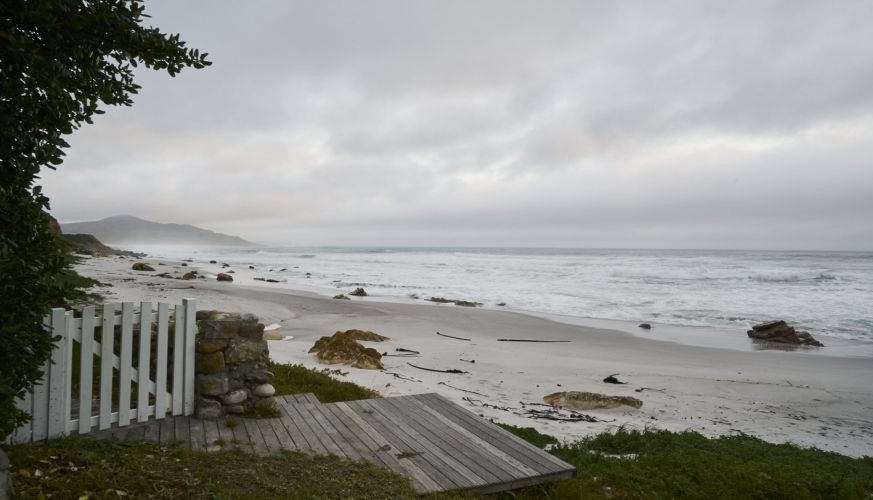 Perfect-Hideaways-The-Beach-House-Misty-Cliffs-6