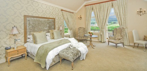 Chateau_bedroom1