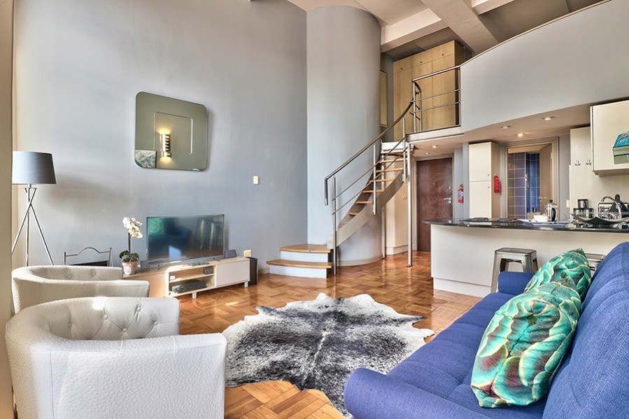 mh0715_00315509278133895