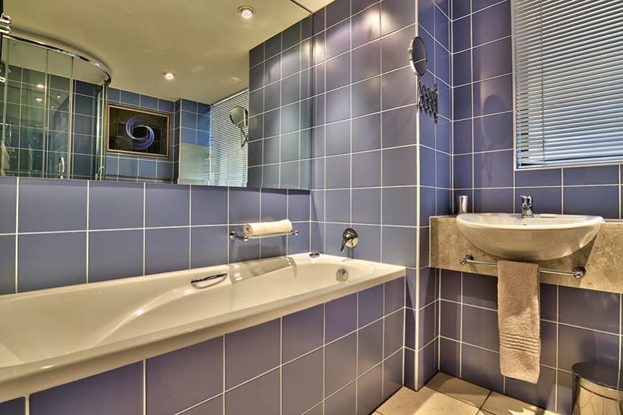 mh0715_01215509278252712